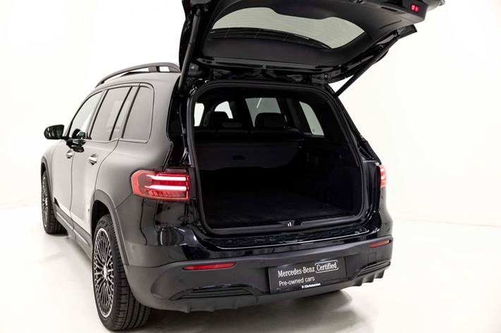 Sort Mercedes EQB350 fra 2024