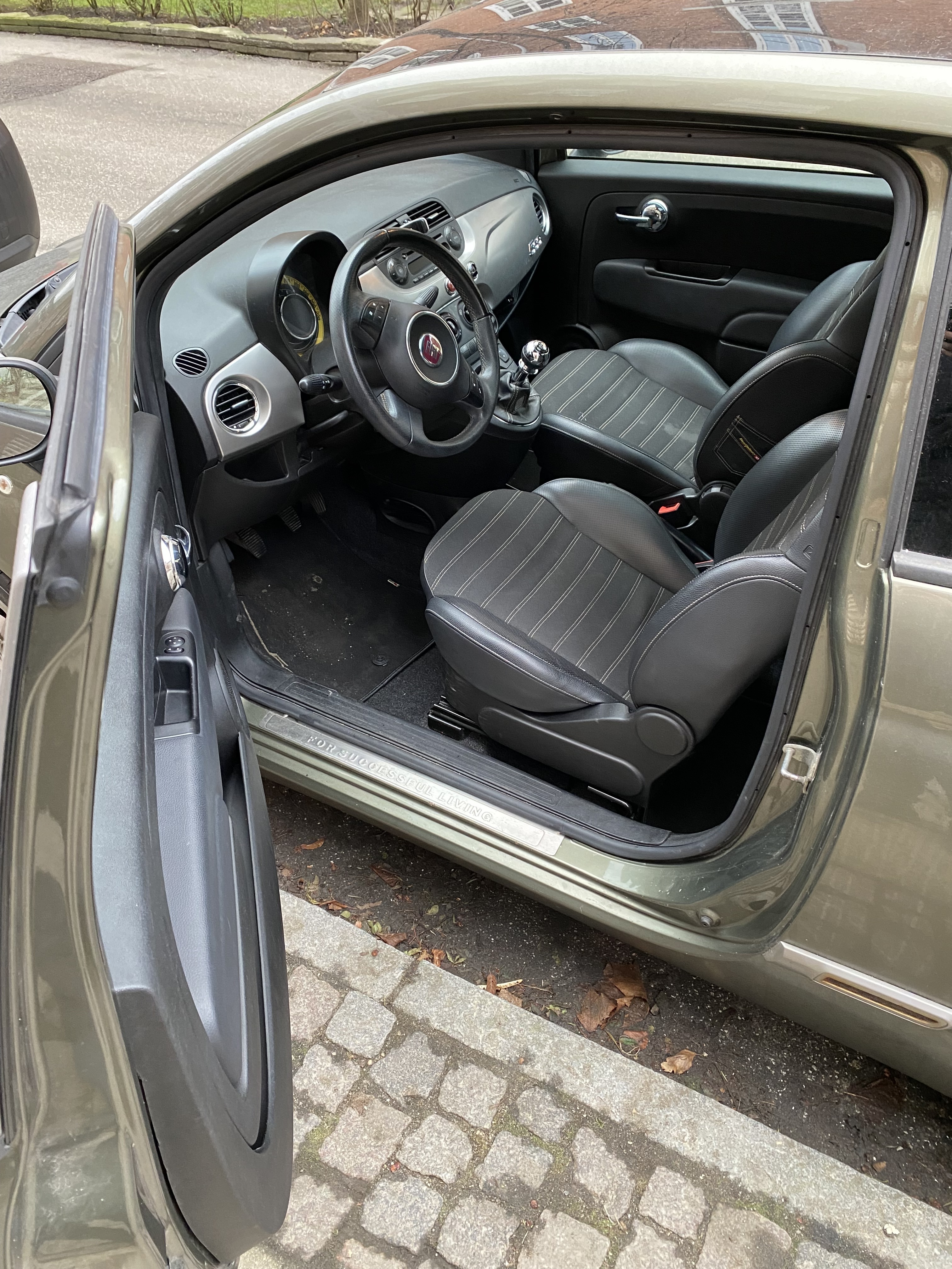 Grøn Fiat 500 fra 2010