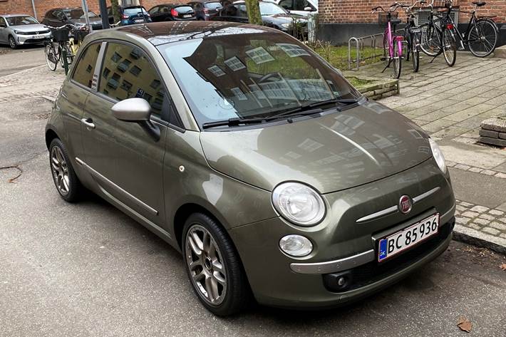 Grøn Fiat 500 fra 2010