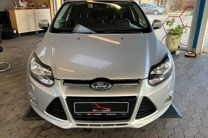 Sølv Ford Focus fra 2011