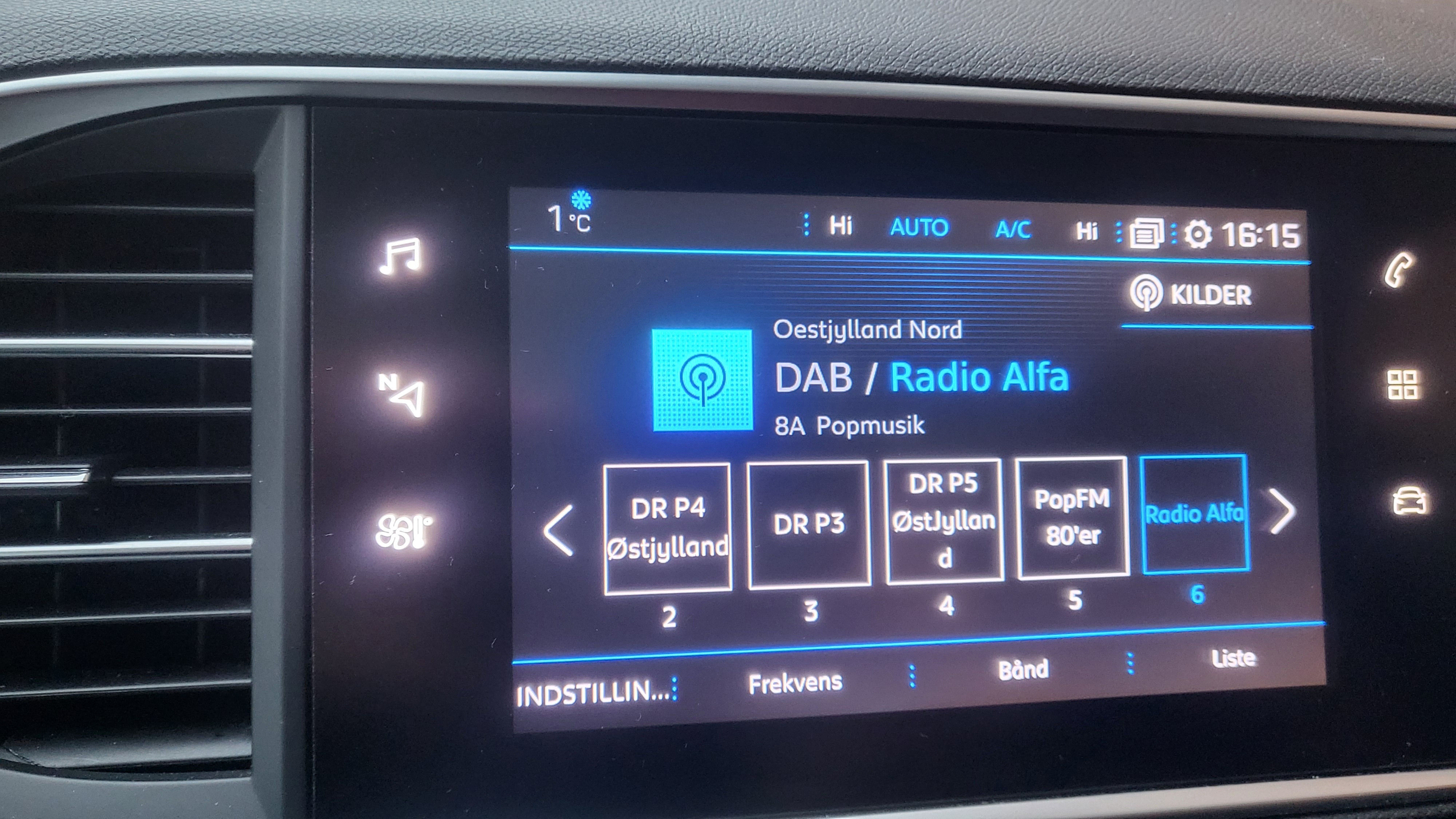 Sort Peugeot 308 fra 2019