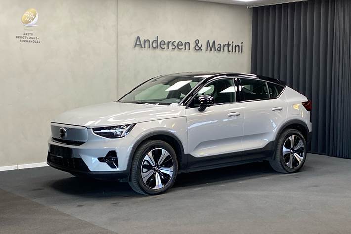 Grå Volvo C40 fra 2022 set udefra