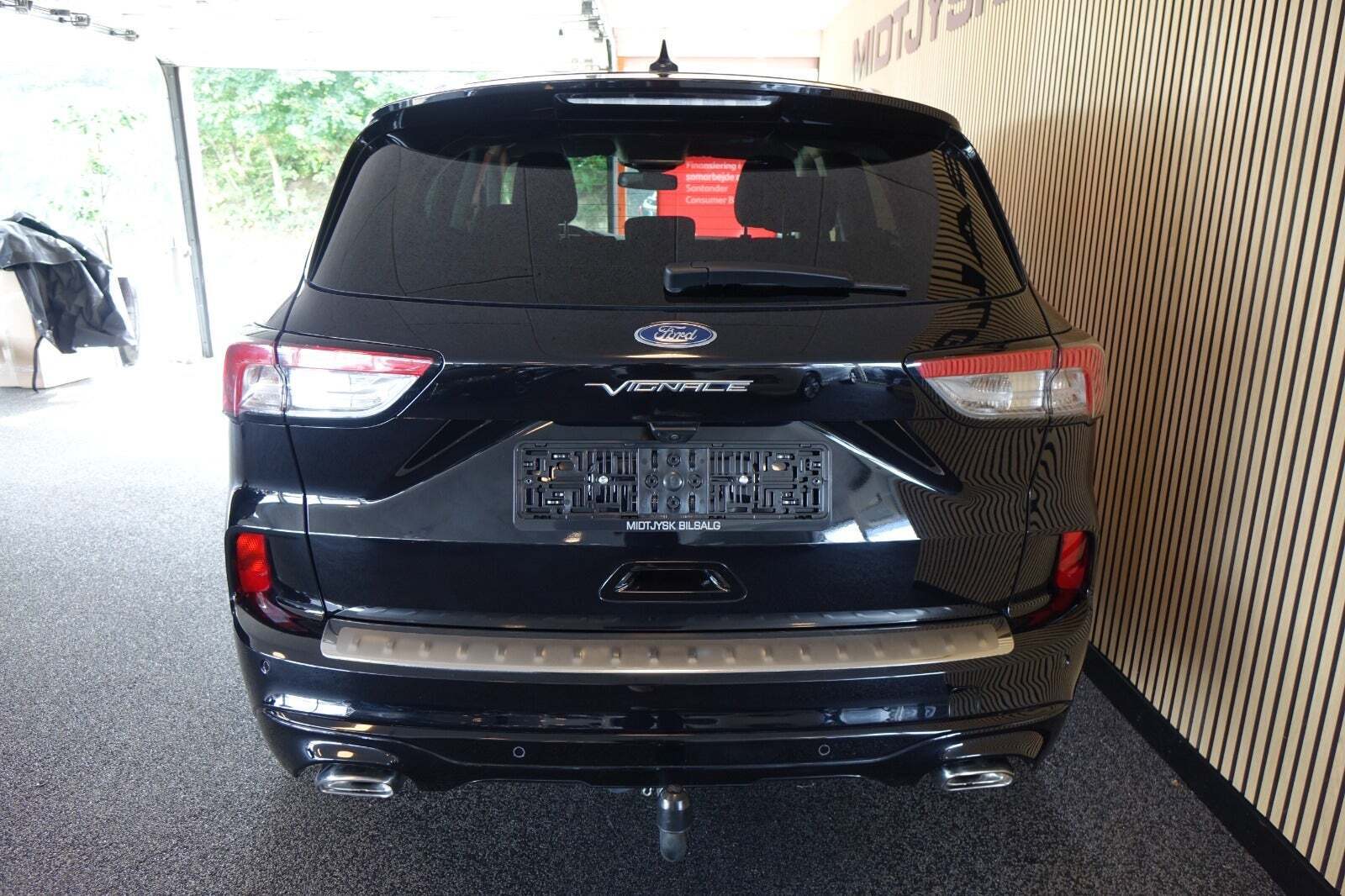 Sort Ford Kuga fra 2021
