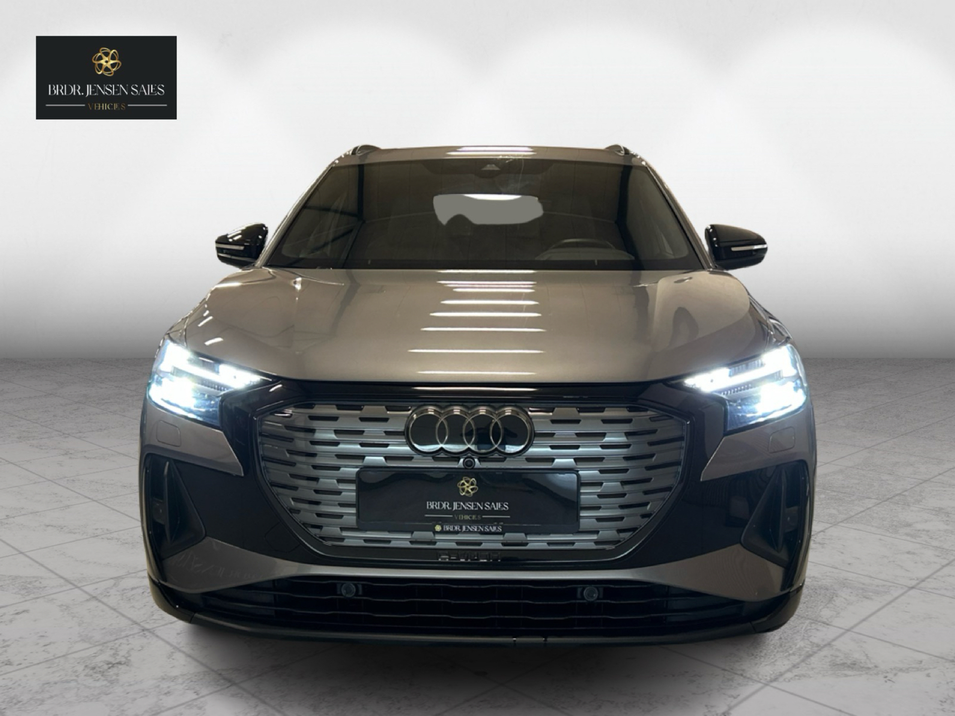 Grå Audi Q4 fra 2021