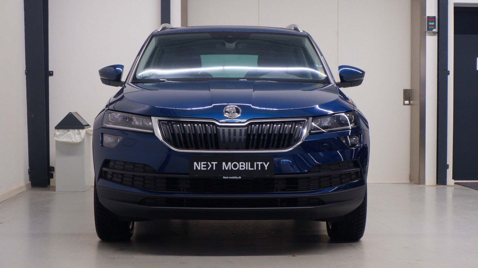 Blå Skoda Karoq fra 2021