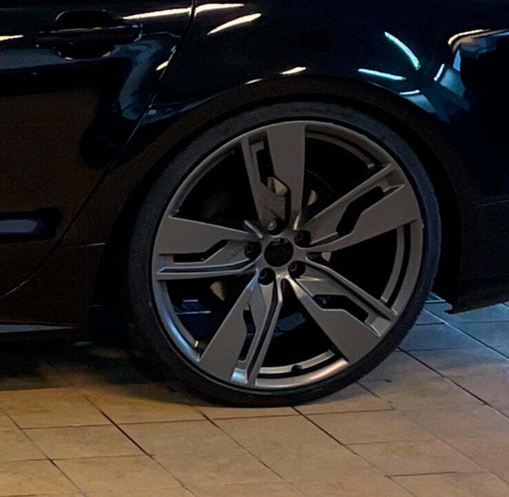 Hvid Audi A7 fra 2017