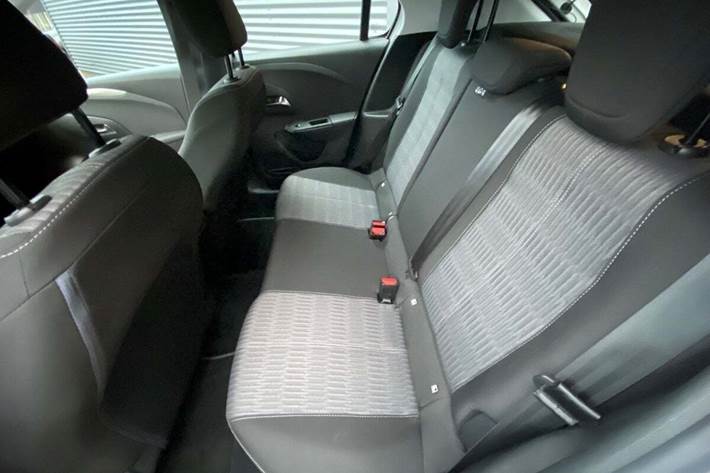 Hvid Opel Corsa-e fra 2021