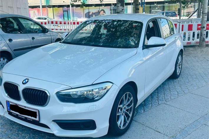 Hvid BMW 1-Serie fra 2018