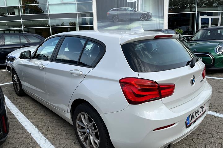 Hvid BMW 1-Serie fra 2018