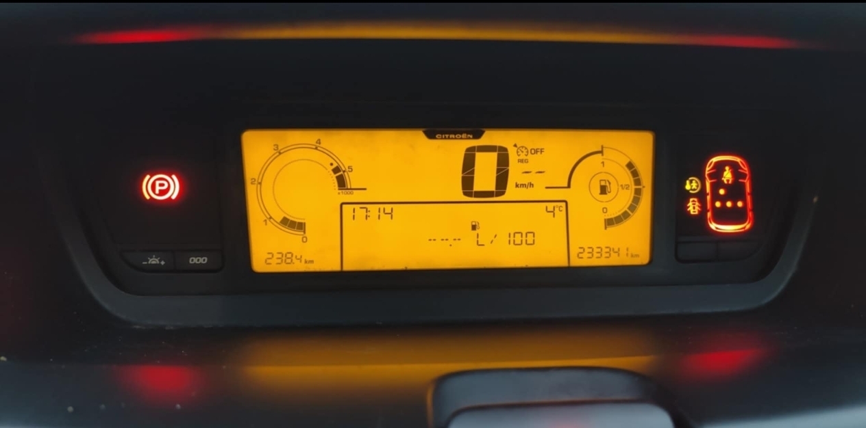 Sølv Citroën Grand C4 Picasso fra 2010