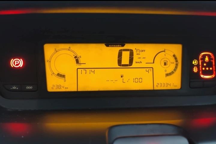 Sølv Citroën Grand C4 Picasso fra 2010
