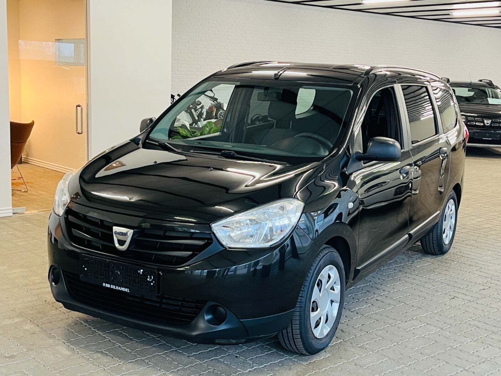 undefined Dacia Lodgy fra 2013 set udefra