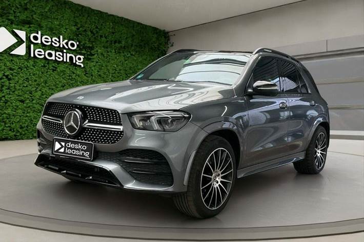 Grå Mercedes GLE350 de fra 2020 set udefra