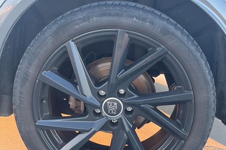 Hvid Seat CUPRA Born High EL 204 HK AUT fra 2021
