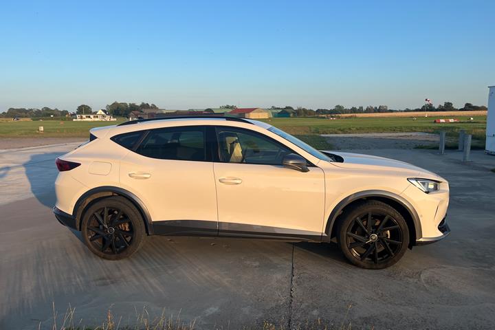 Hvid Seat CUPRA Born High EL 204 HK AUT fra 2021