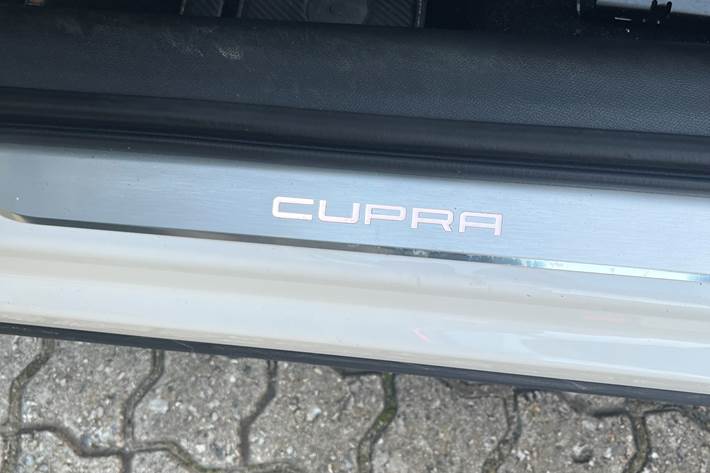 Hvid Seat CUPRA Born High EL 204 HK AUT fra 2021