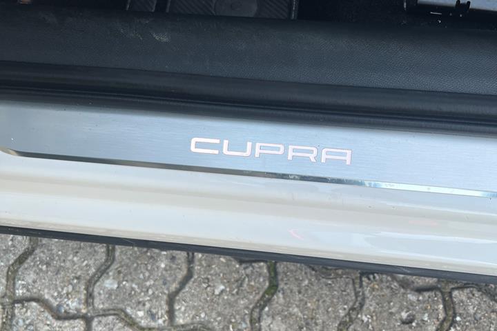 Hvid Seat CUPRA Born High EL 204 HK AUT fra 2021