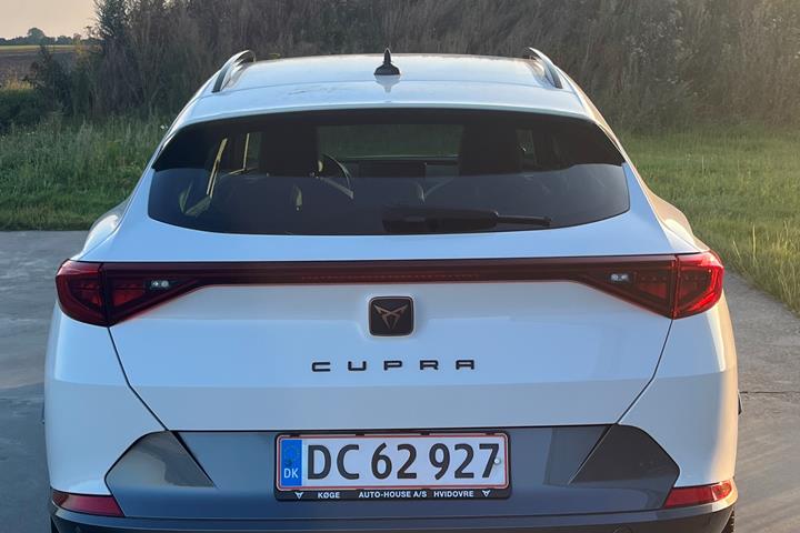 Hvid Seat CUPRA Born High EL 204 HK AUT fra 2021
