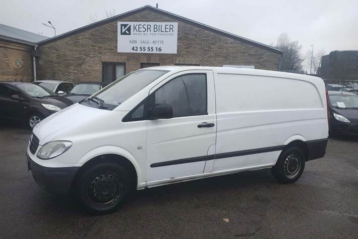 undefined Mercedes Vito 109 fra 2010 set udefra