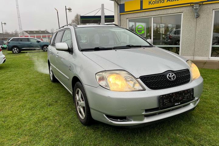 Sølv Toyota Corolla fra 2003