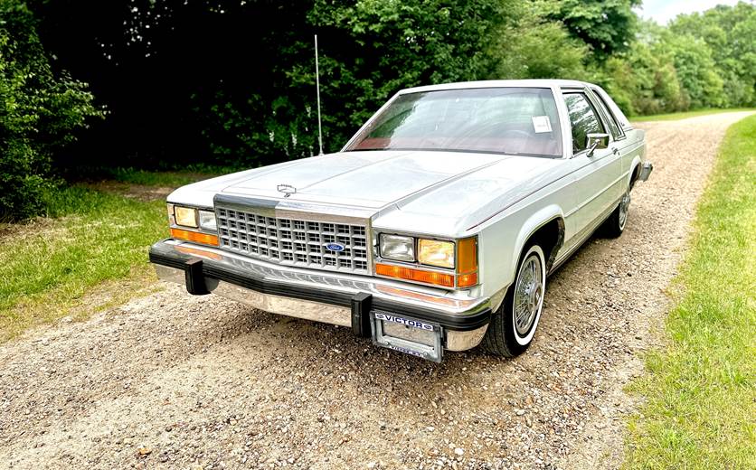 Ford Crown Victoria 5,0 LTD