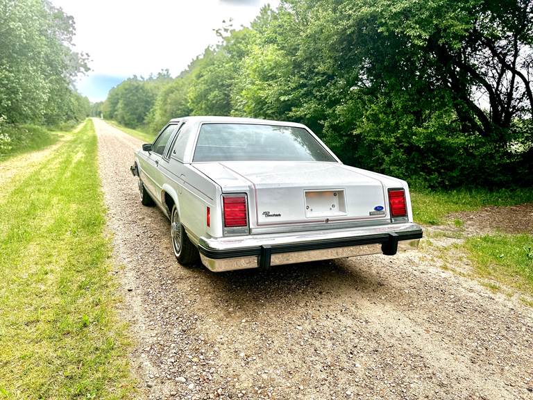 Ford Crown Victoria 5,0 LTD
