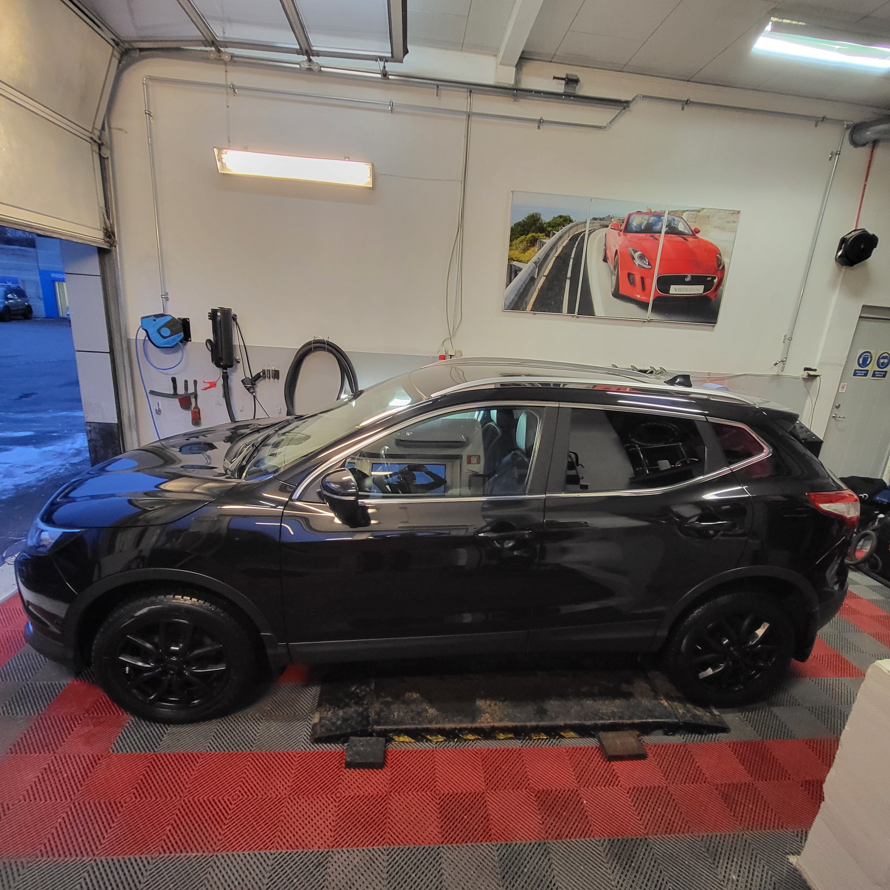 Nissan Qashqai 1,6 dCi 2WD 6 M/T