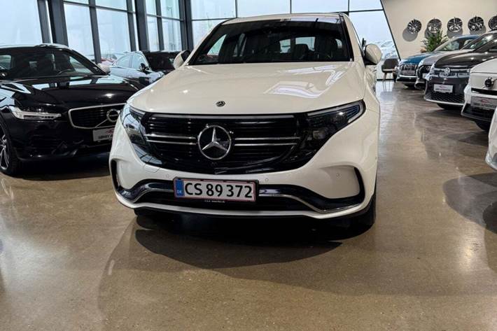 Hvid Mercedes EQC400 fra 2019