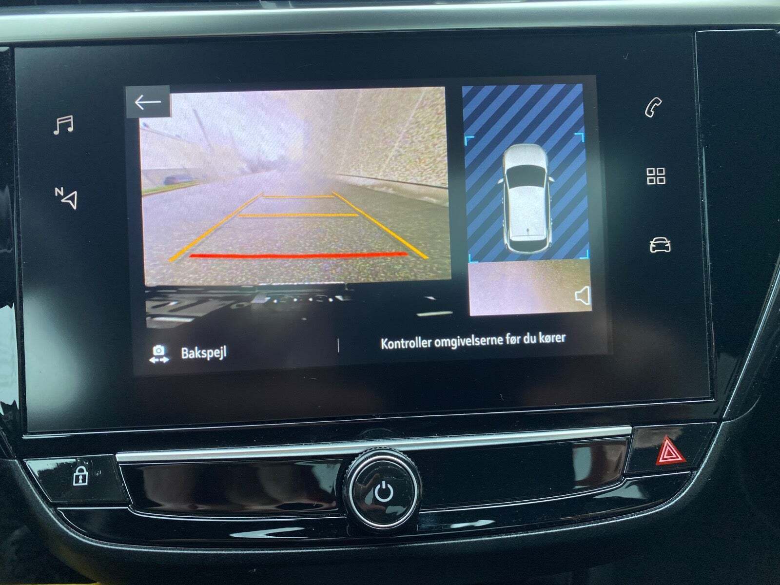 Hvid Opel Corsa fra 2023