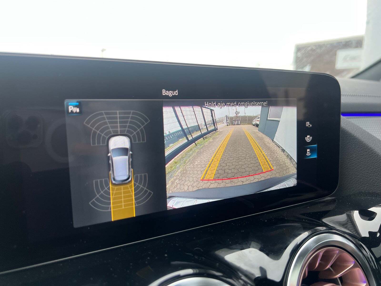 Sort Mercedes EQA250 fra 2024