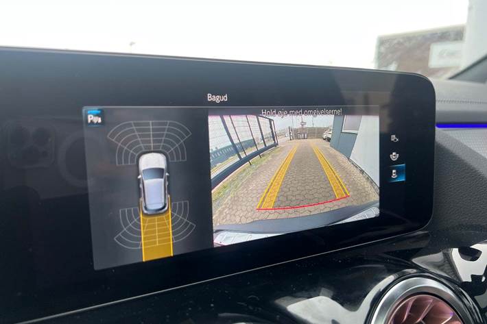 Sort Mercedes EQA250 fra 2024