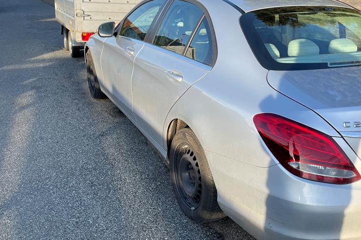 Grå Mercedes C-Klasse fra 2014