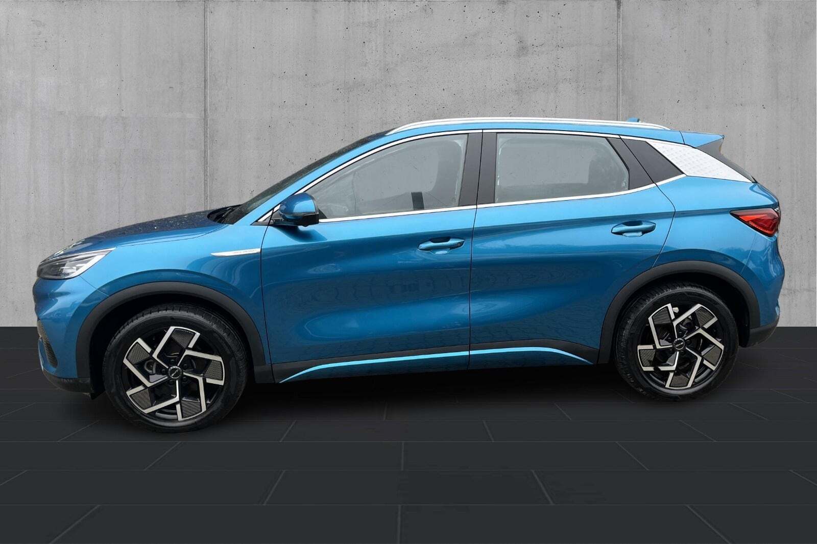 Blå BYD Atto 3 fra 2022