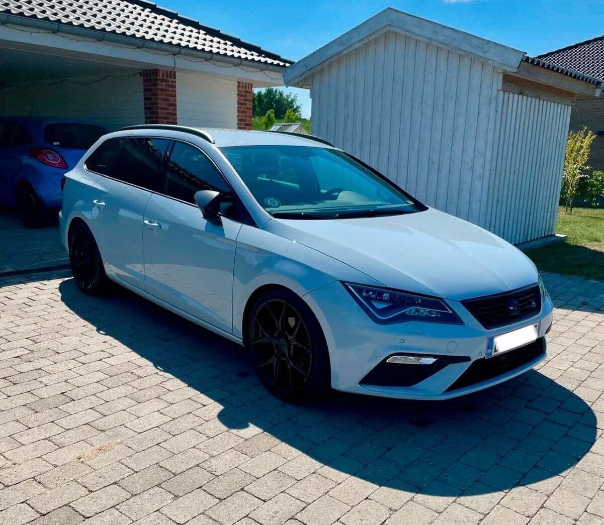 Sort Seat Leon fra 2020