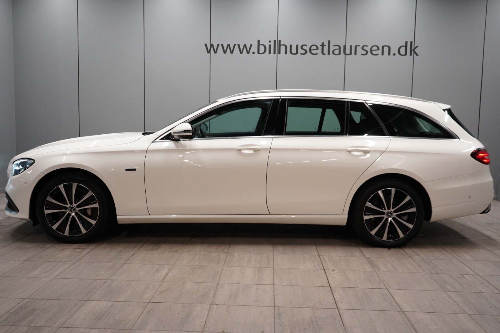 Mercedes E300 de 2,0 Avantgarde stc. aut.