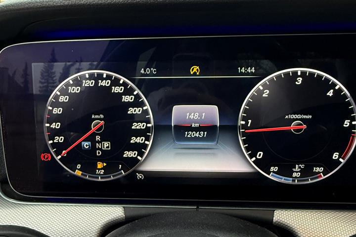 Sort Mercedes E-Klasse fra 2018