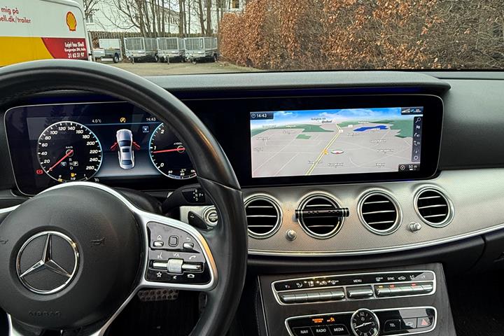 Sort Mercedes E-Klasse fra 2018