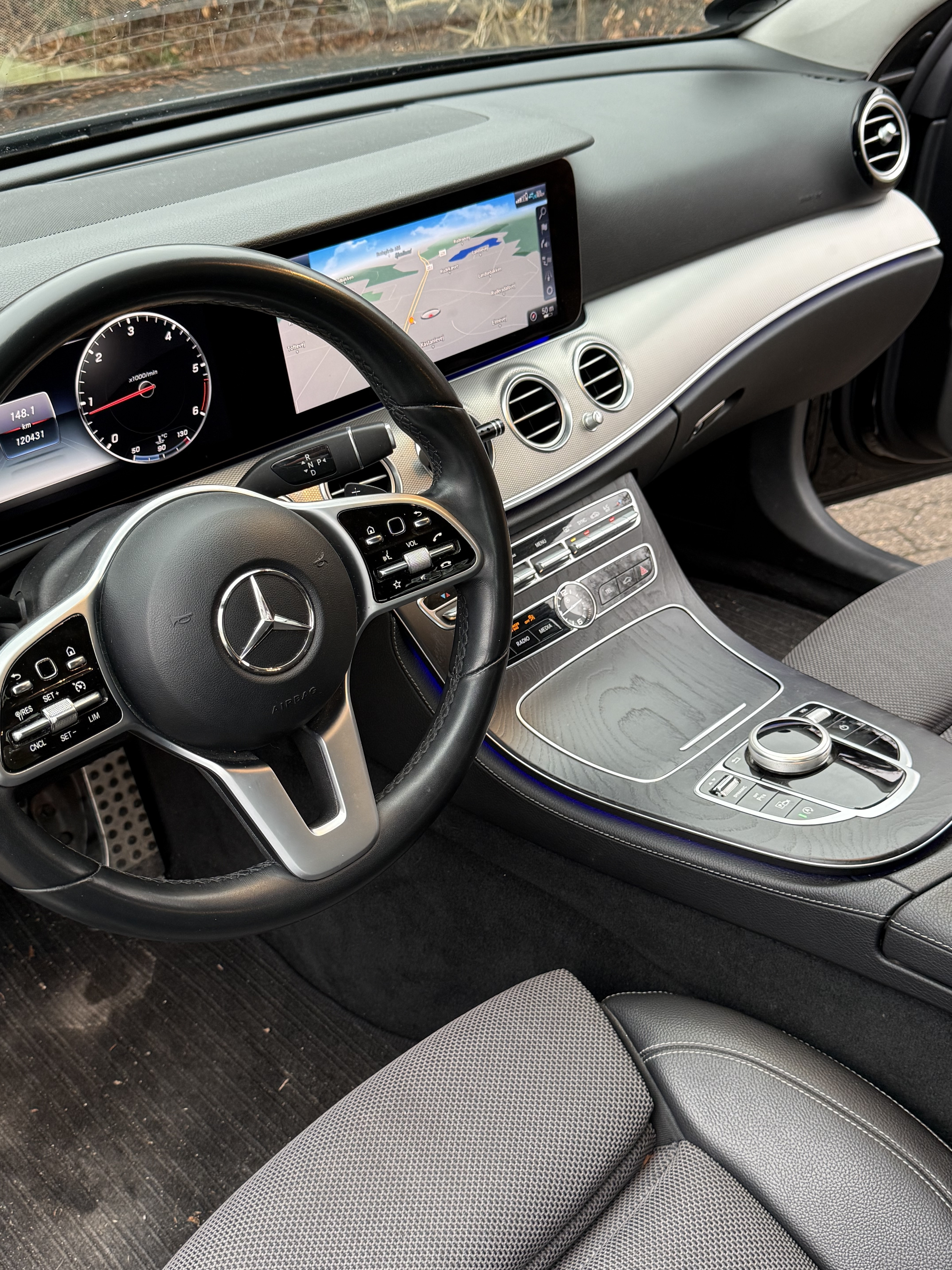 Mercedes E-Klasse 2,0 220 d Sedan 9G-TRONIC