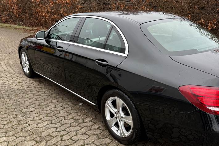 Sort Mercedes E-Klasse fra 2018