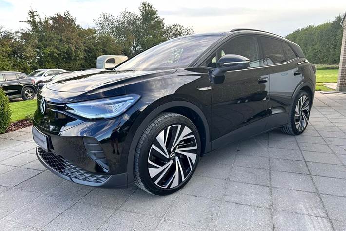 Sort VW ID.4 fra 2023 set udefra