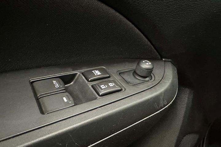 Sort Suzuki Vitara fra 2015