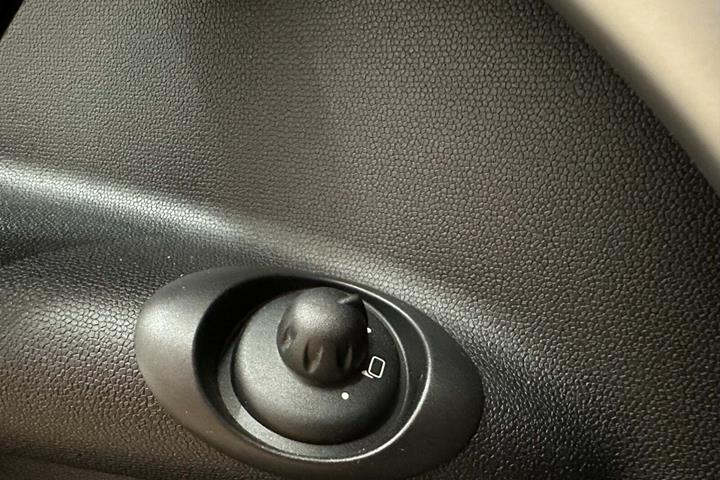 Rød Mini Countryman Cooper fra 2011