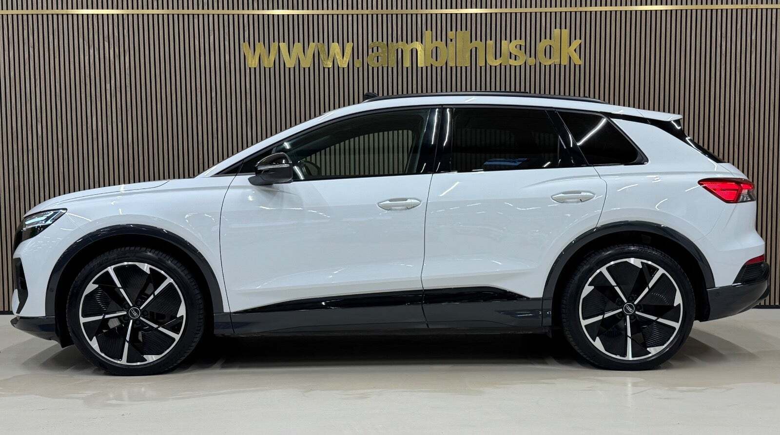 Hvid Audi Q4 e-tron fra 2023