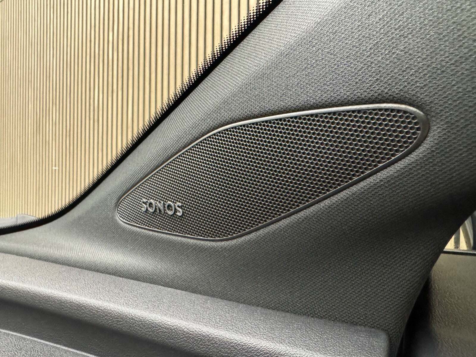 Hvid Audi Q4 e-tron fra 2023