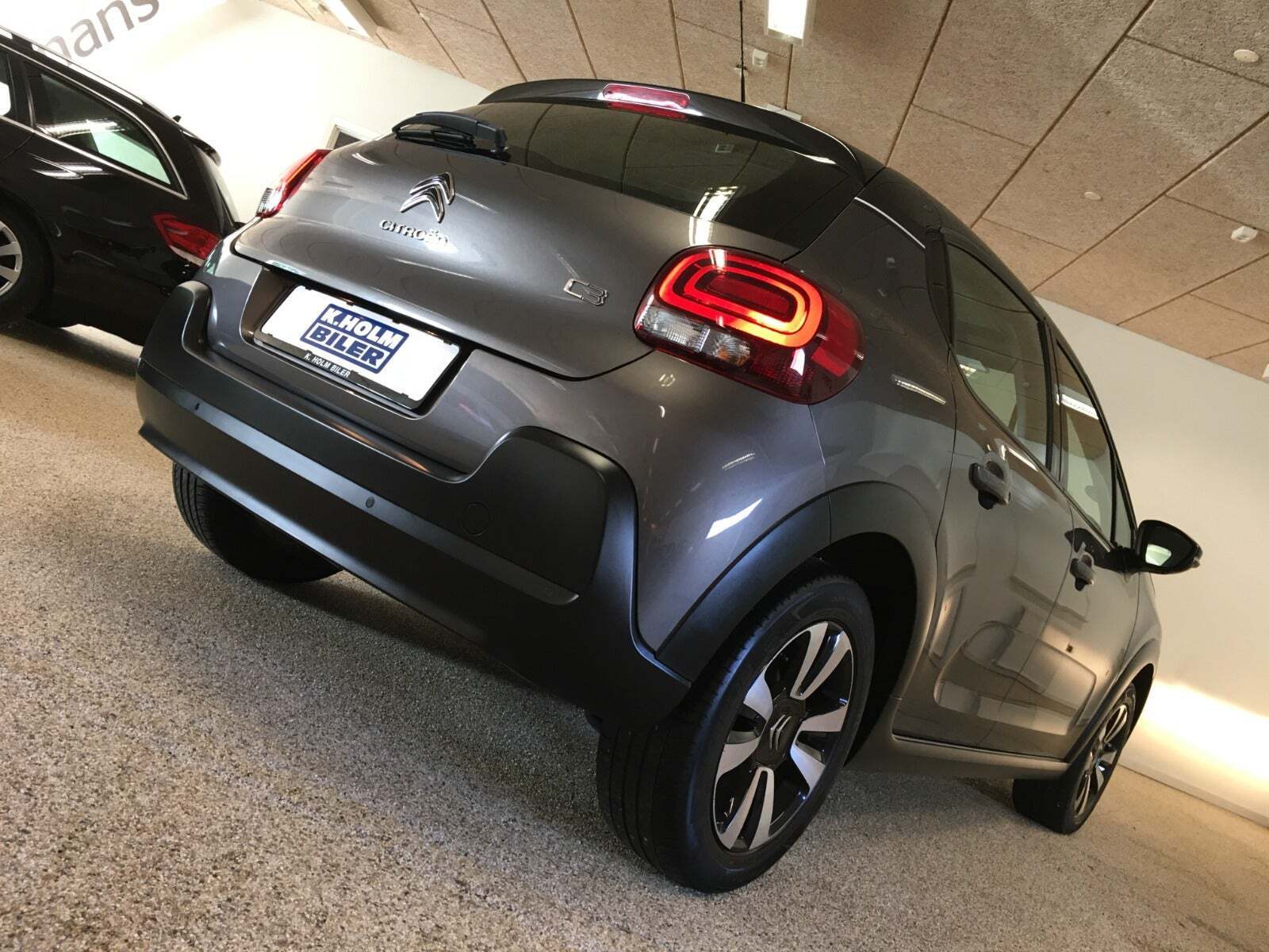 Grå Citroën C3 fra 2019