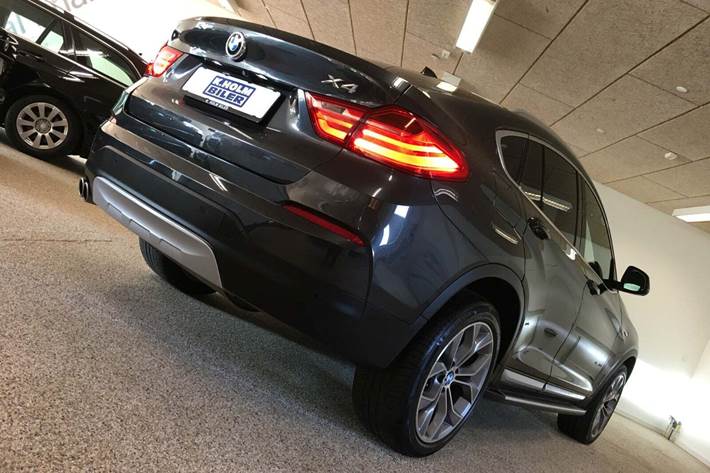 Grå BMW X4 fra 2015