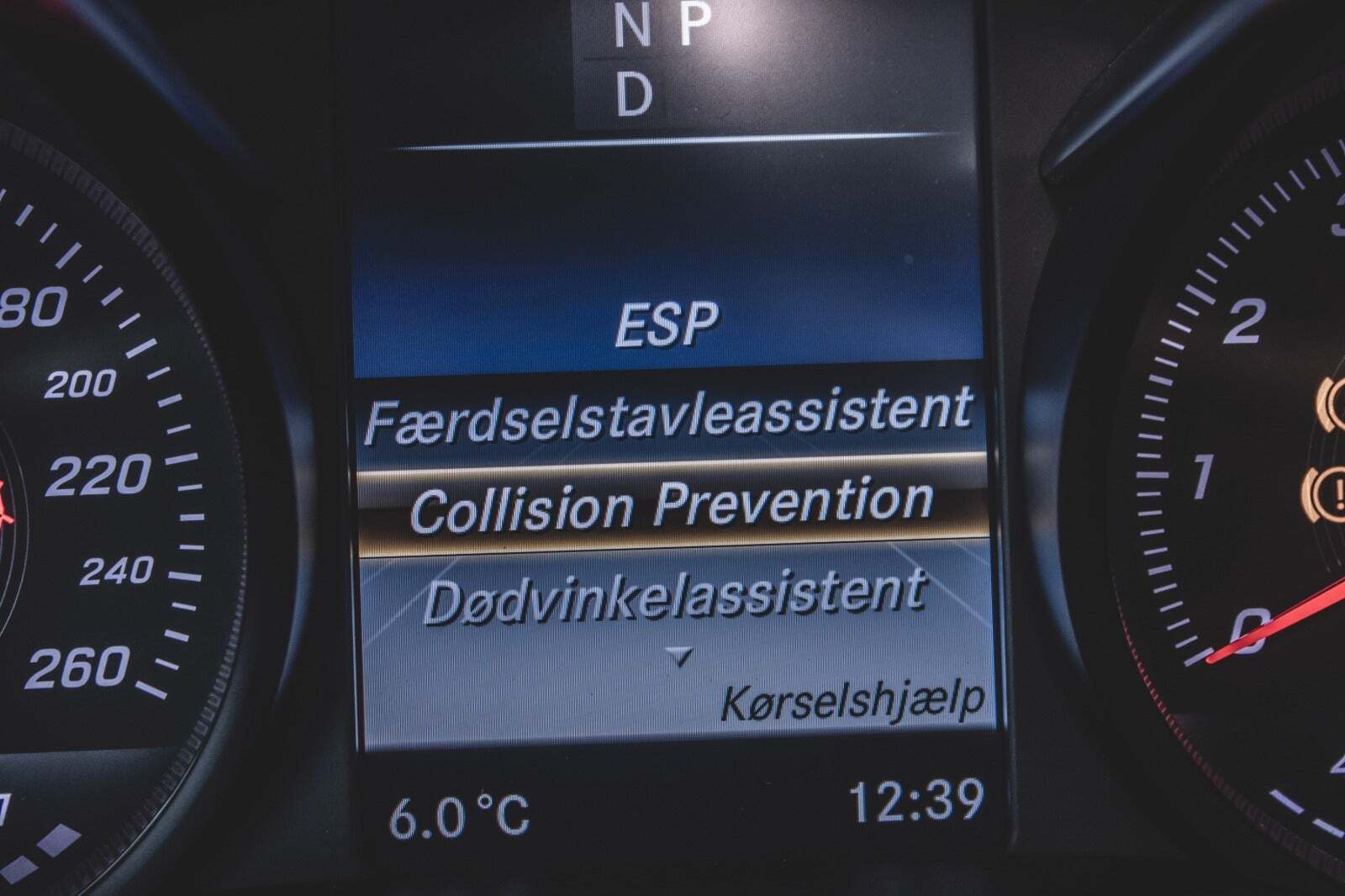 Grå Mercedes C400 fra 2017