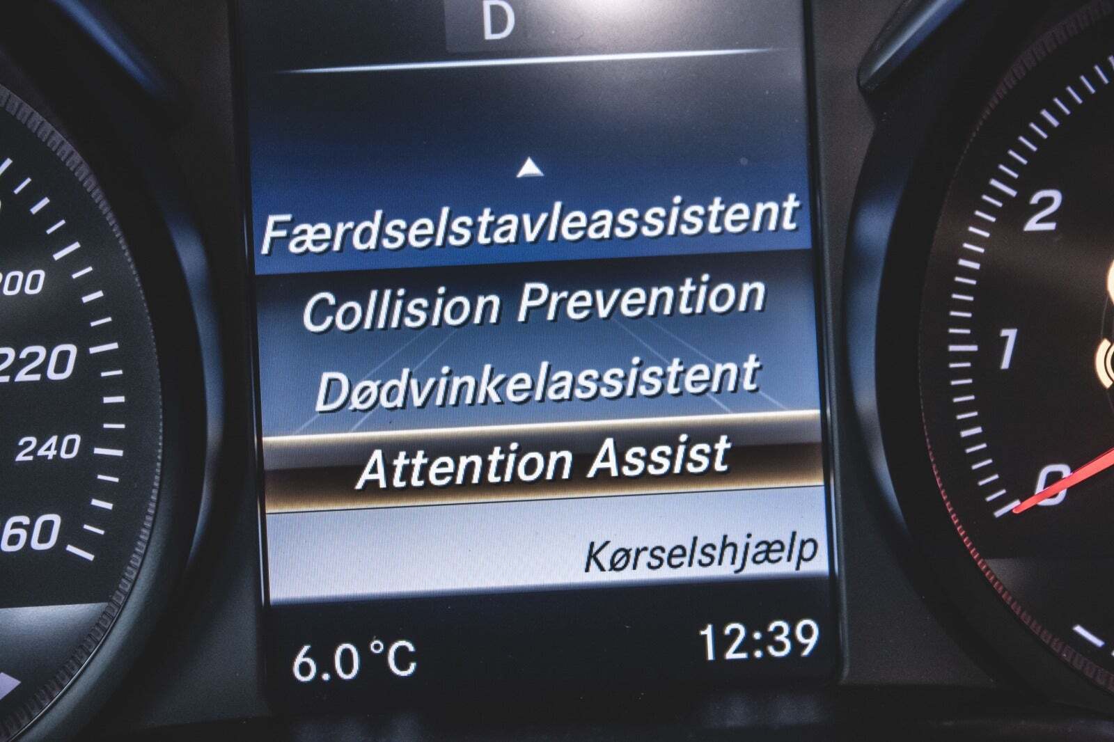 Grå Mercedes C400 fra 2017