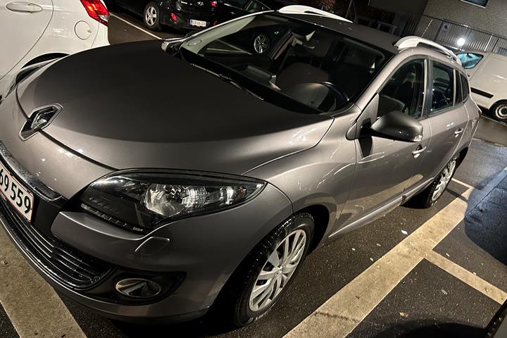 Grå Renault Mégane fra 2014