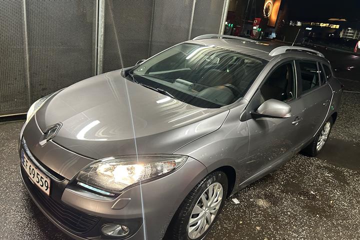 Grå Renault Mégane fra 2014